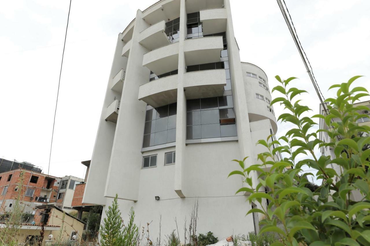 Hotel Gjuta Тирана Экстерьер фото